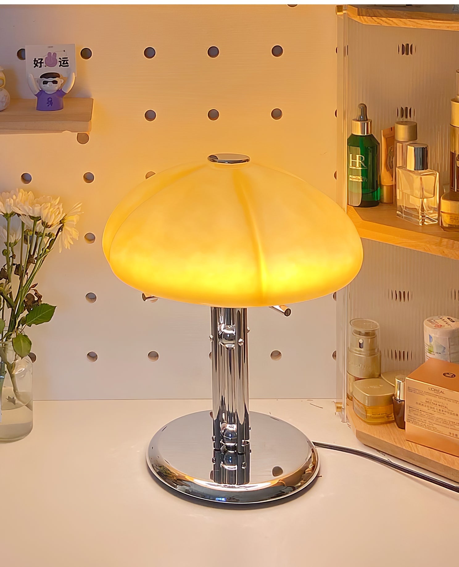 vintage-bauhaus-style-mushroom-desk-lamp-with-amber-glass-shade-for-living-room-and-bedroom