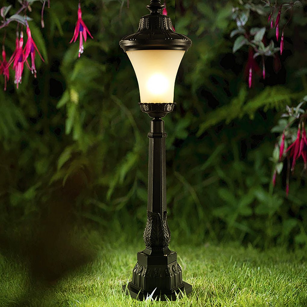 Vintage Black Outdoor Post Light for Garden Pathway and Landscape Decorative Pillar Lantern