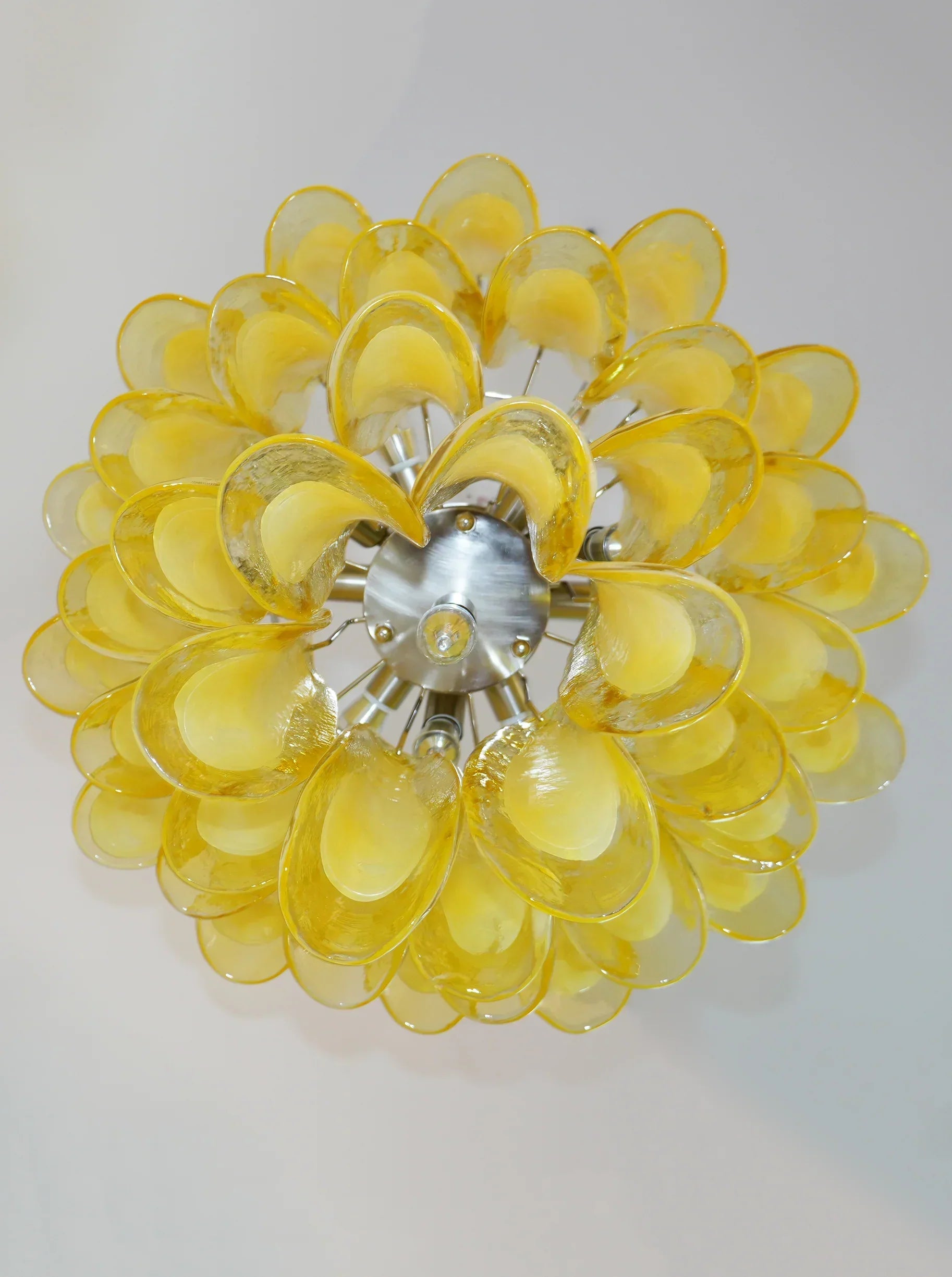 vintage-caramel-murano-glass-petals-chandelier-for-elegant-living-spaces