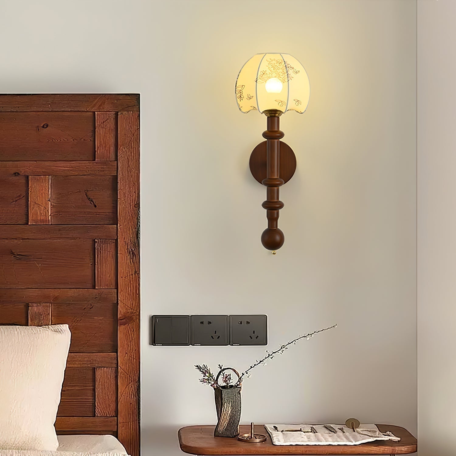 Vintage Roma Wood and Brass Wall Sconce with Glass Shade and Pull Chain Switch