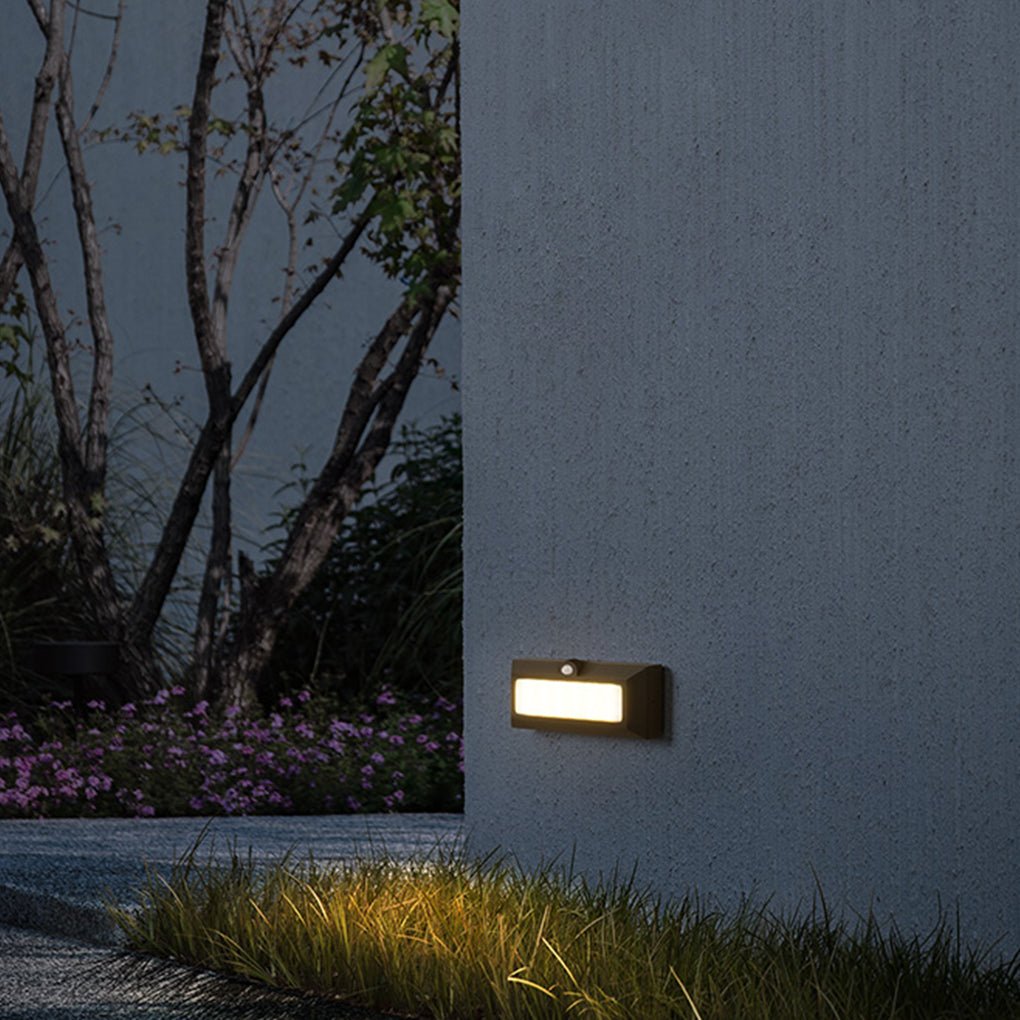 Waterproof Aluminum Outdoor Recessed Motion Sensor Step Light for Modern Garden and Courtyard Lighting