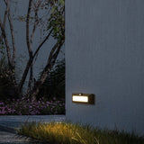 Waterproof Aluminum Outdoor Recessed Motion Sensor Step Light for Modern Garden and Courtyard Lighting