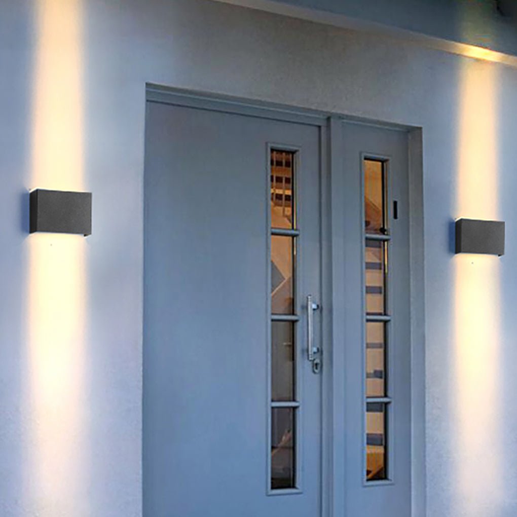 Waterproof Modern LED Up and Down Outdoor Wall Sconce Lighting for Exterior Porch and Garden