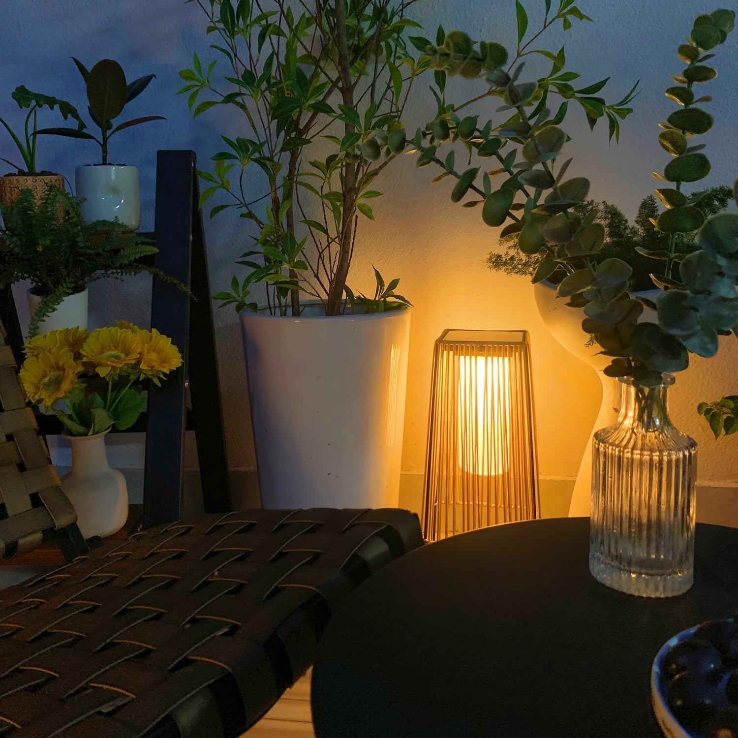 weatherproof-plastic-rattan-outdoor-post-light-for-garden-path-with-solar-and-hardwired-options