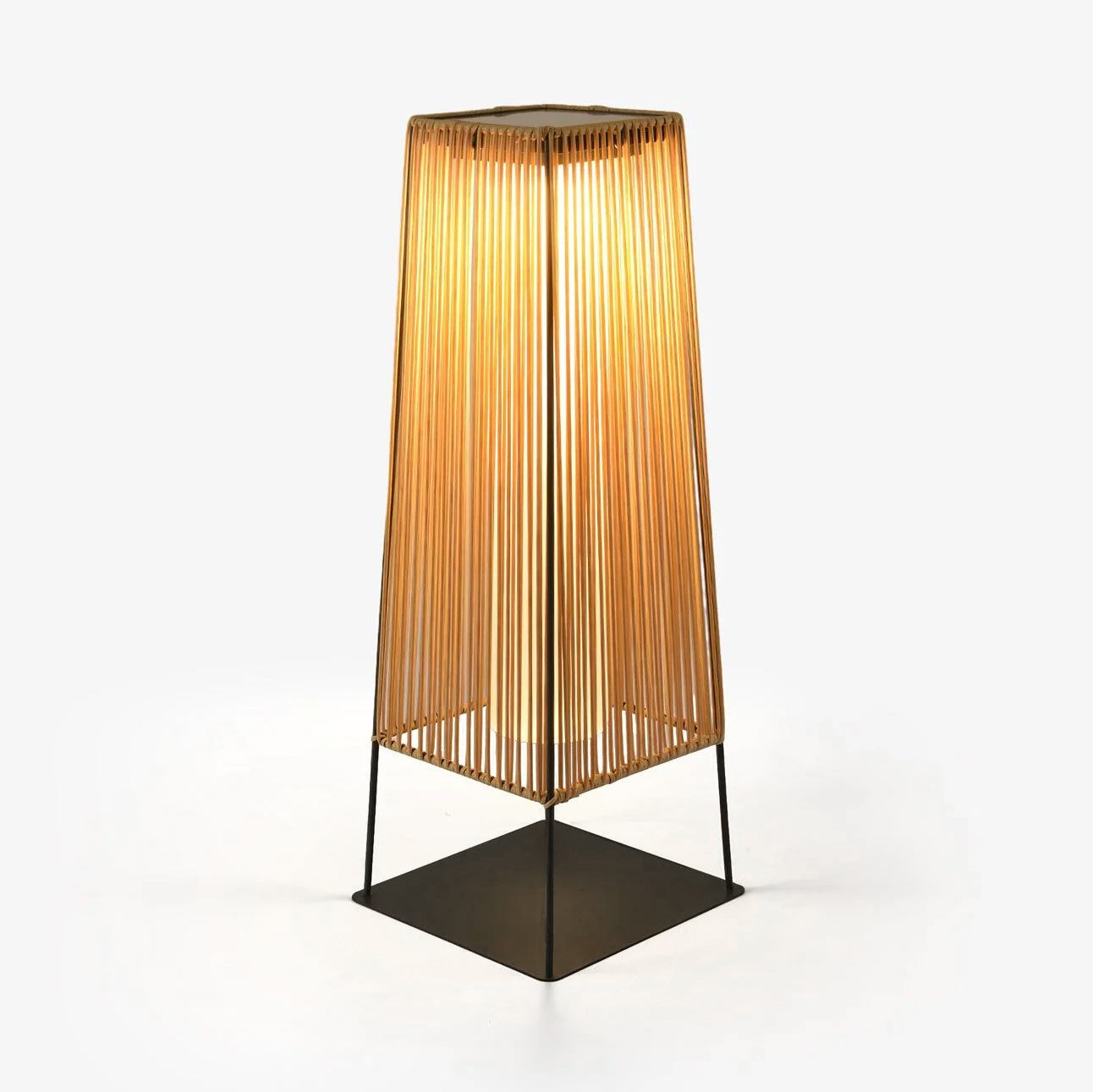 weatherproof-plastic-rattan-outdoor-post-light-for-garden-path-with-solar-and-hardwired-options